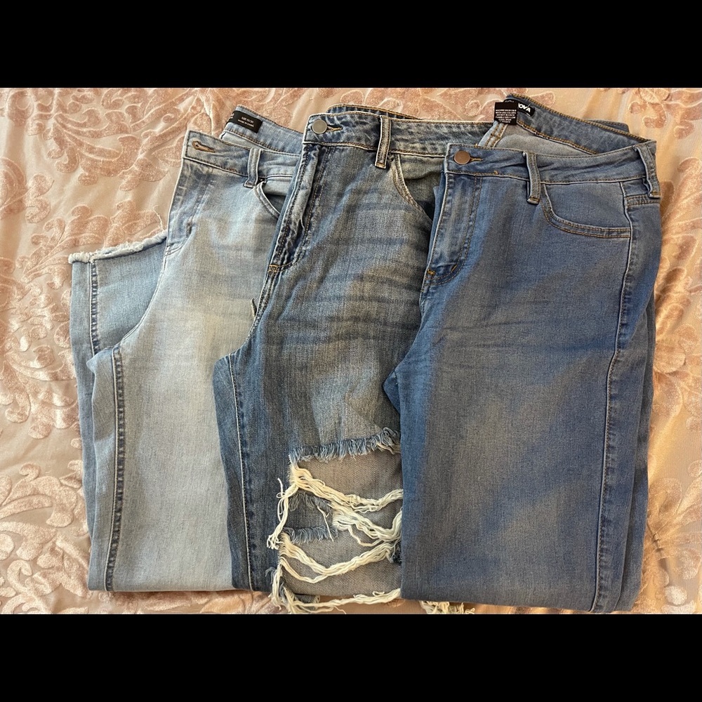 FASHIONNOVA JEANS, 3 PAIRS